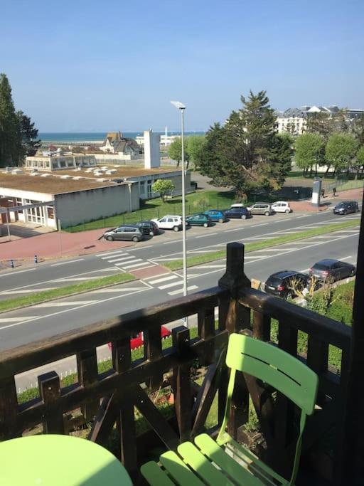 Les Embruns - Le Balcon - 2Eme Etage Lägenhet Deauville Exteriör bild