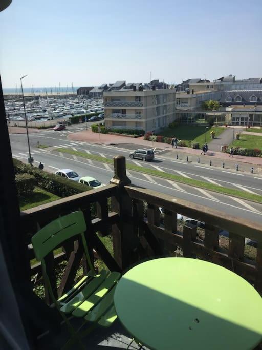 Les Embruns - Le Balcon - 2Eme Etage Lägenhet Deauville Exteriör bild